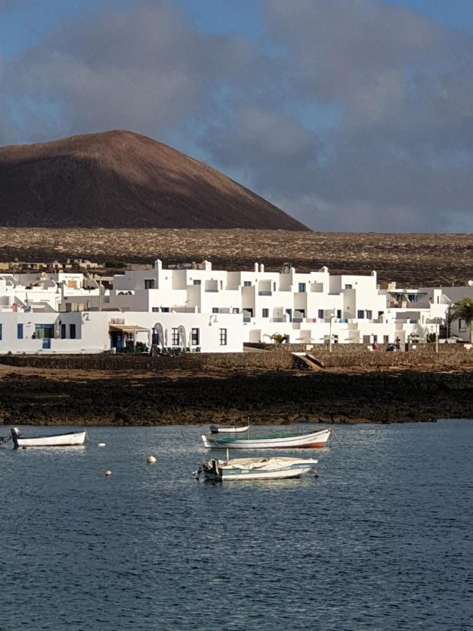 La Graciosa Camelia Beach Vistas Mar Caleta de Sebo Exteriör bild